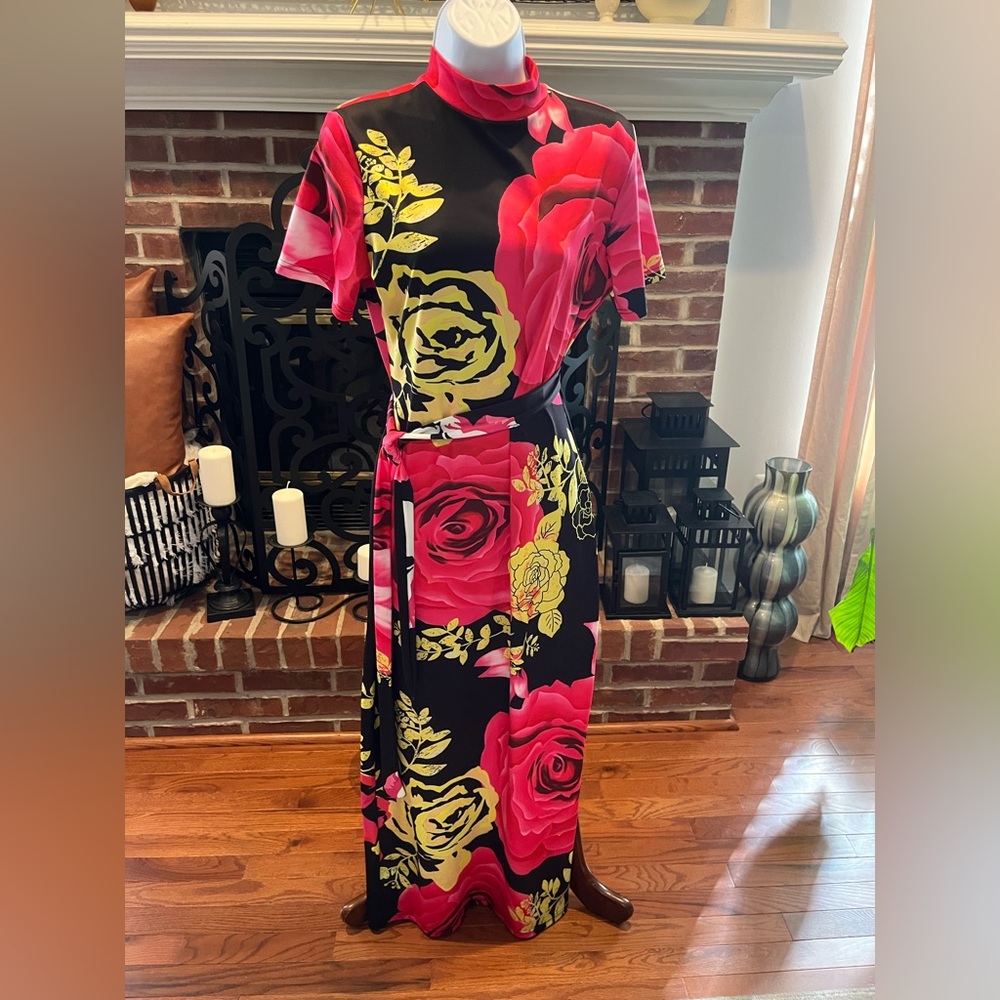 Floral Elegance Women's Dress Pink/Yellow/white on Black NWOT size:Large SO NICE